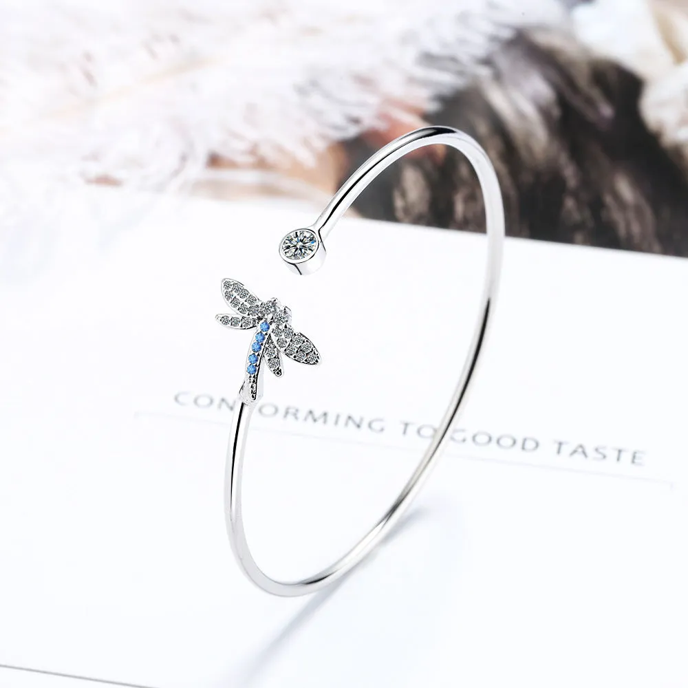 Cute And Simple Butterfly Bracelet With Zirconium Diamonds