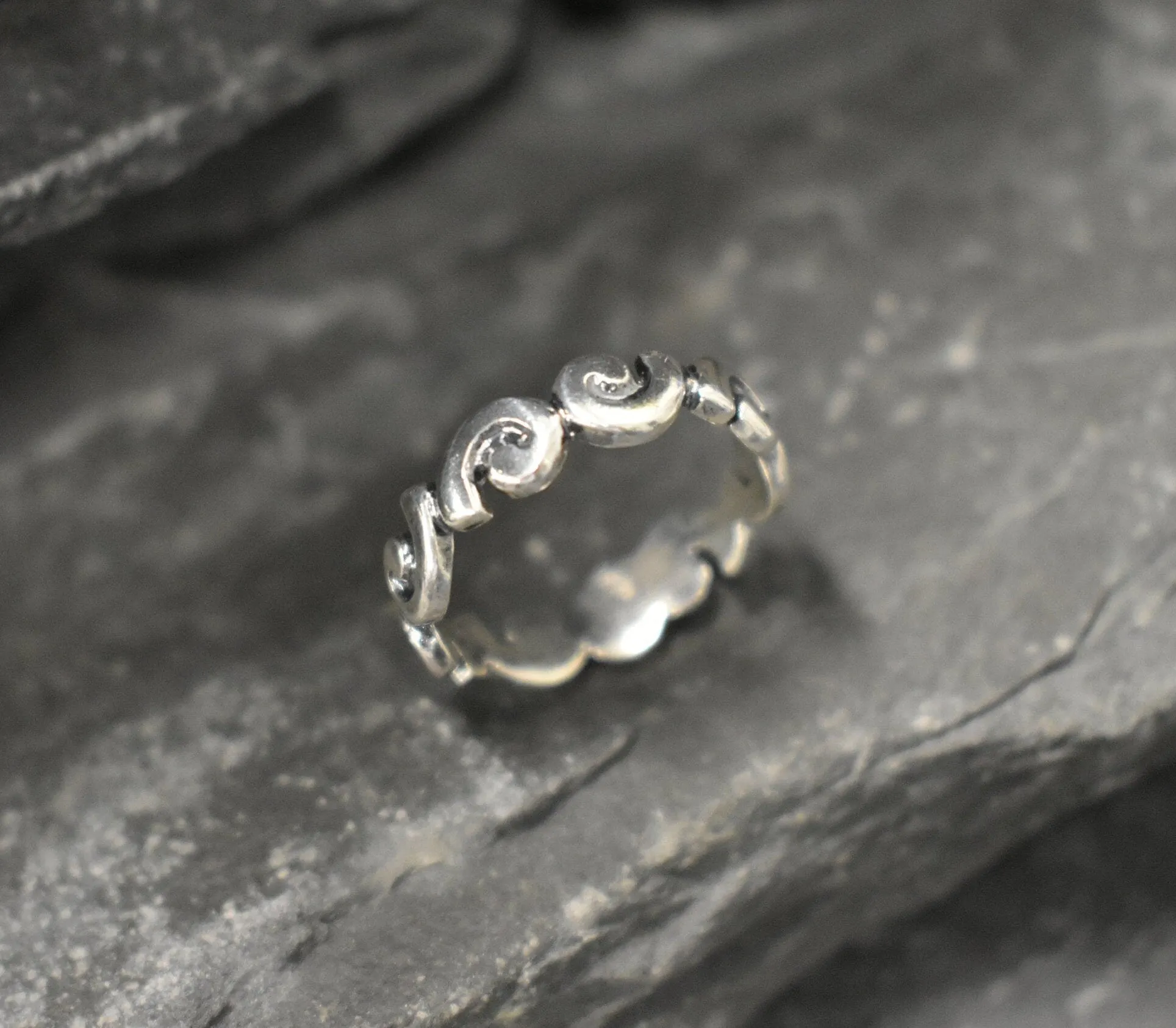 Silver Wavy Band - Silver Spiral Band - Silver Infinity Ring