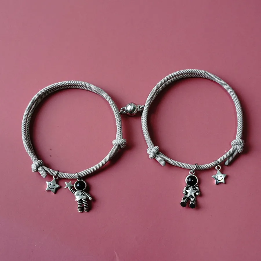 Simple Dream Star Picking Astronaut Bracelet